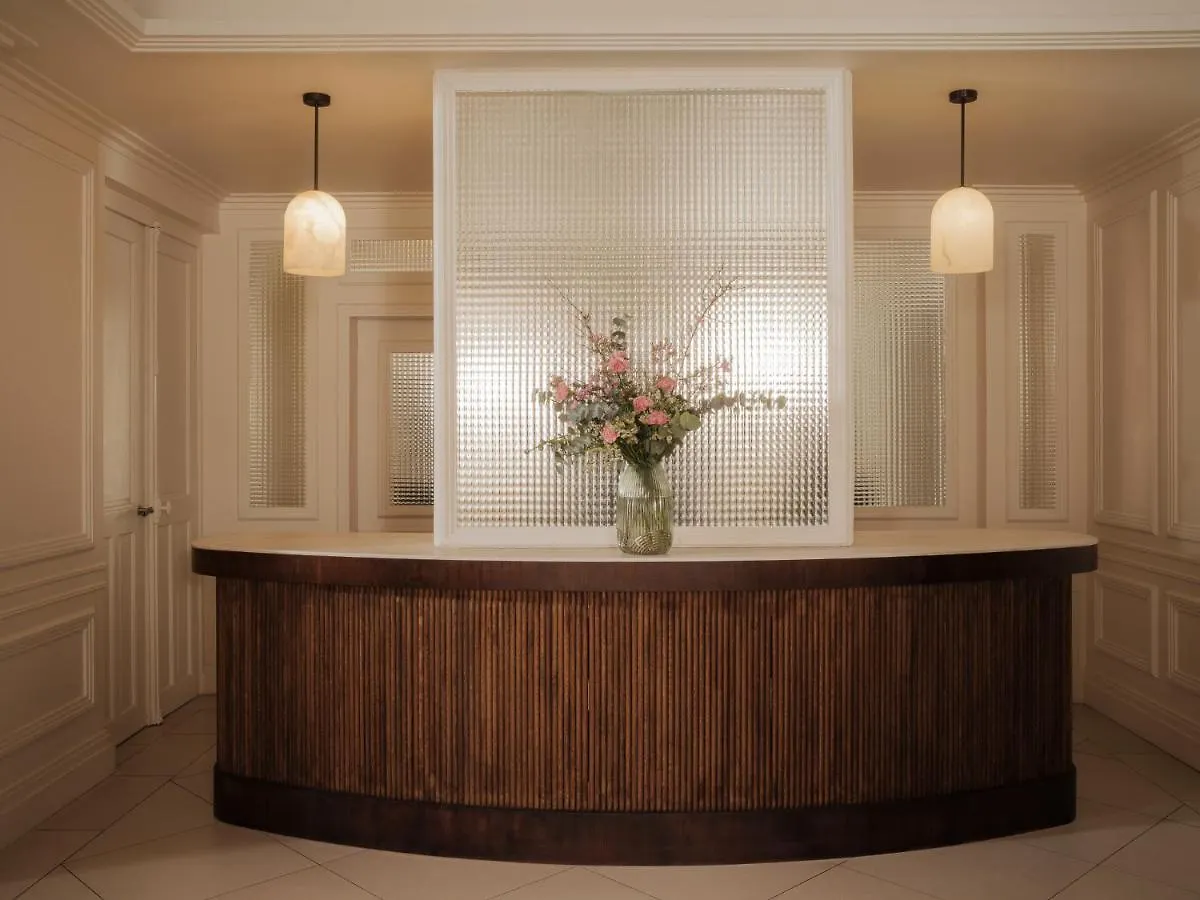 Maison Delano Paris 5*,